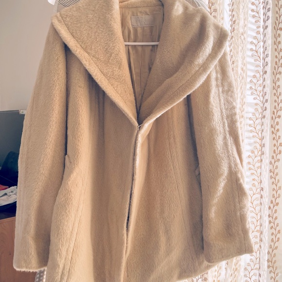 Faux fur coat - Picture 5 of 5